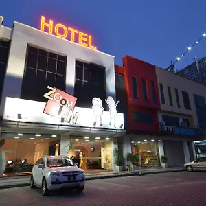Zoom Boutique - Danga Bay Hotel